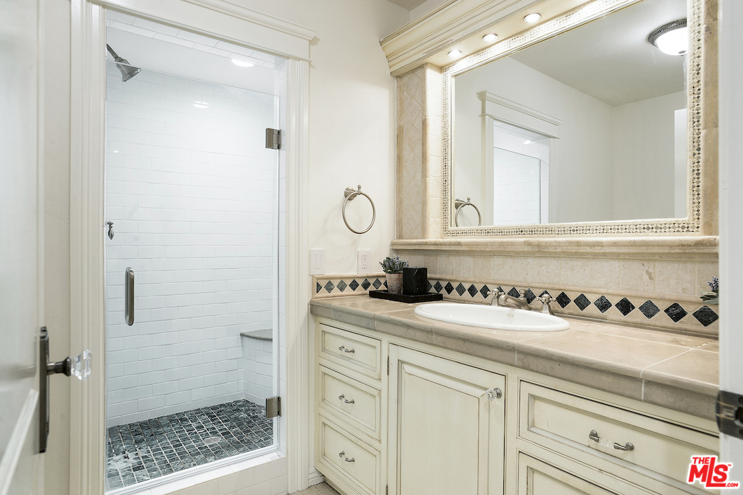 10980 Verano Road Los Angeles, CA 90077 - Photo 28 of 48 Gallery Image 28