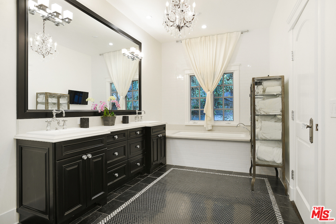 10980 Verano Road Los Angeles, CA 90077 - Photo 31 of 48 Gallery Image 31