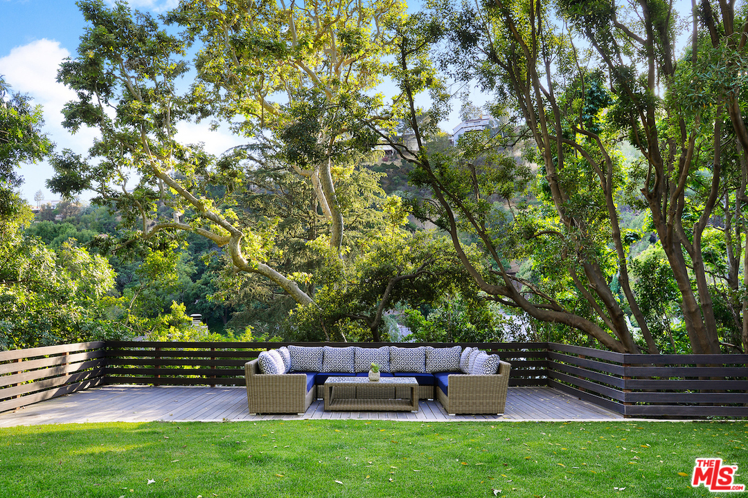 10980 Verano Road Los Angeles, CA 90077 - Photo 33 of 48 Gallery Image 33