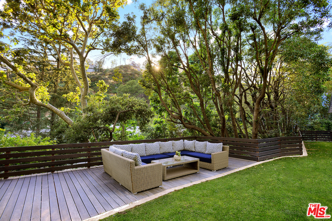 10980 Verano Road Los Angeles, CA 90077 - Photo 35 of 48 Gallery Image 35