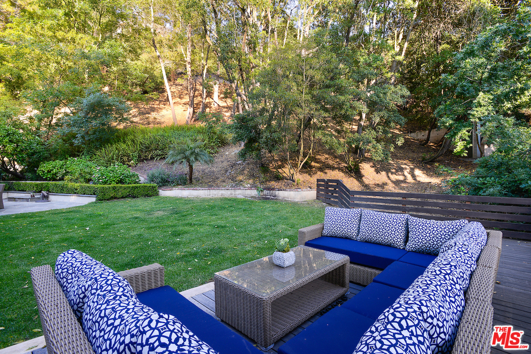10980 Verano Road Los Angeles, CA 90077 - Photo 37 of 48 Gallery Image 37