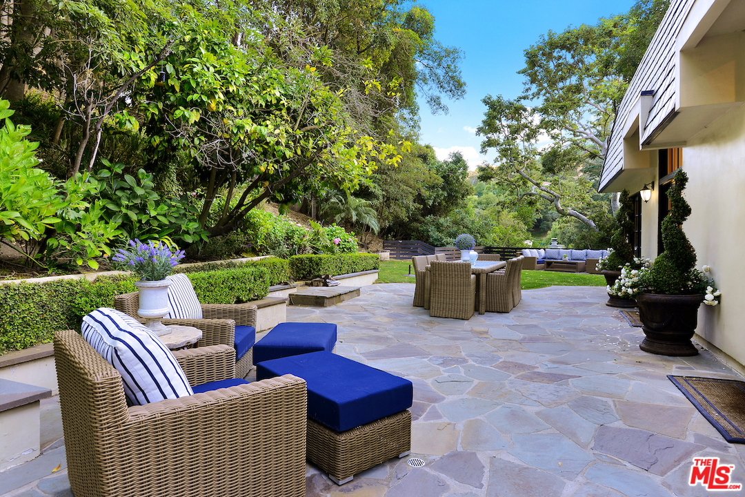 10980 Verano Road Los Angeles, CA 90077 - Photo 42 of 48 Gallery Image 42