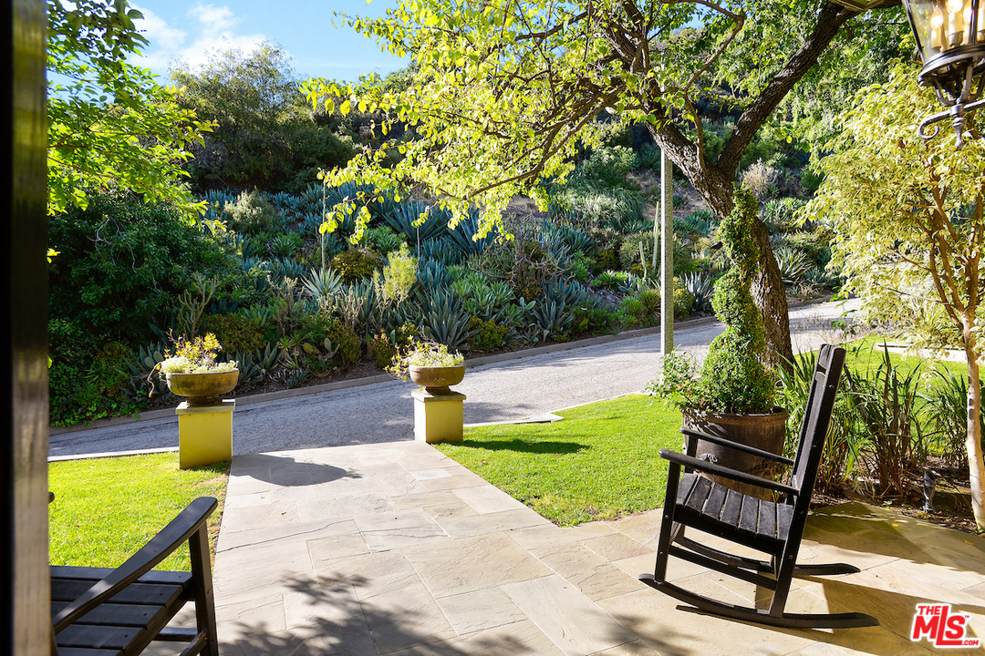 10980 Verano Road Los Angeles, CA 90077 - Photo 48 of 48 Gallery Image 48