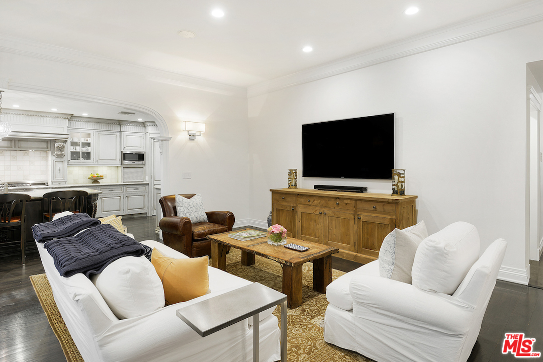 10980 Verano Road Los Angeles, CA 90077 - Photo 10 of 48 Gallery Image 10