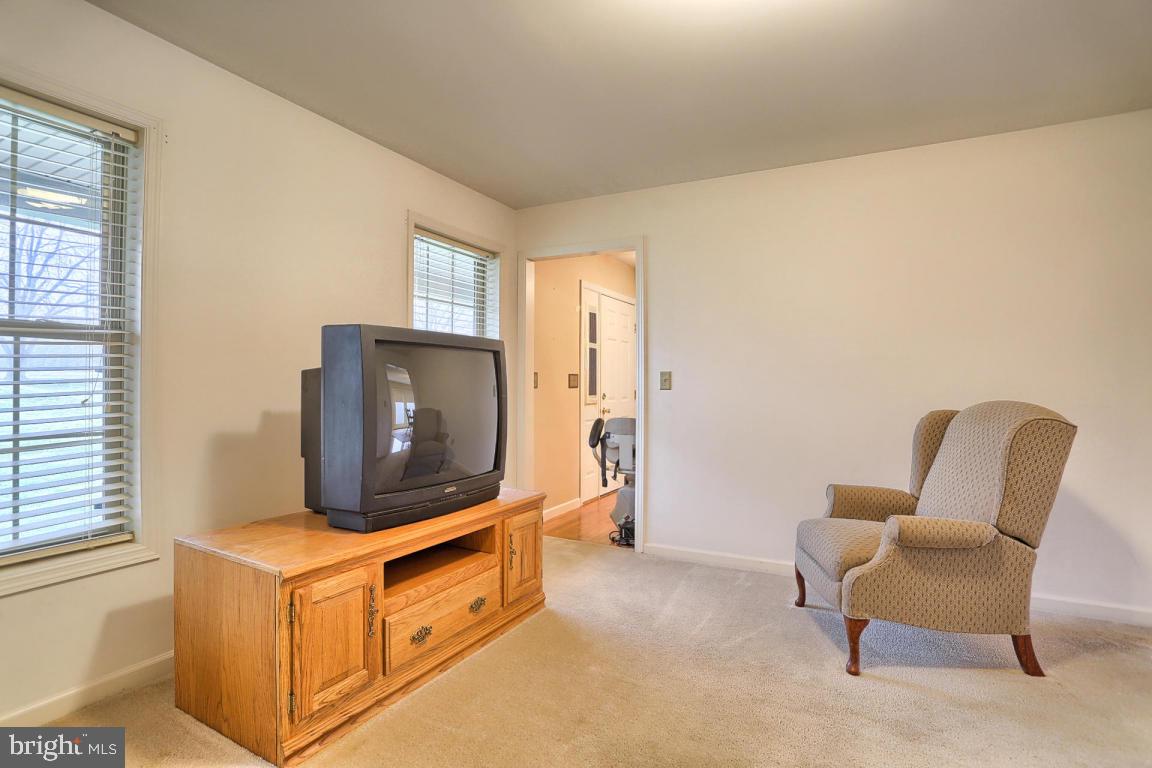 622 Raintree Road Columbia, PA 17512 - Photo 11 of 36 Gallery Image 11