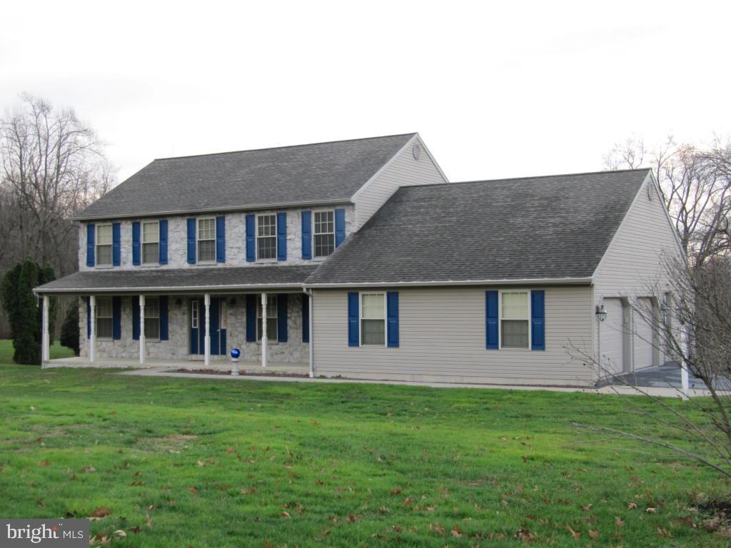 622 Raintree Road Columbia, PA 17512 - Photo 3 of 36 Gallery Image 3
