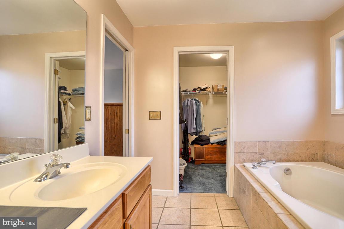 622 Raintree Road Columbia, PA 17512 - Photo 27 of 36 Gallery Image 27
