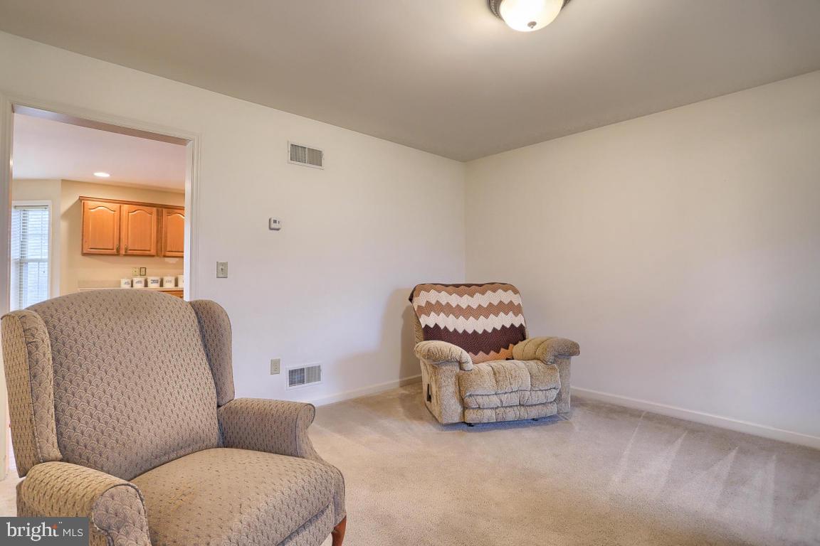 622 Raintree Road Columbia, PA 17512 - Photo 10 of 36 Gallery Image 10