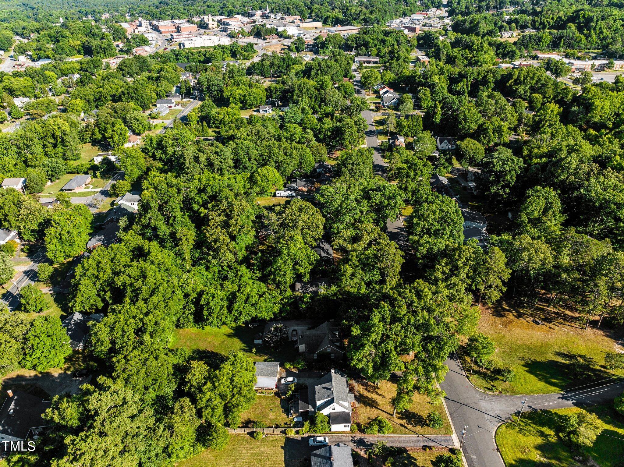 522 Gordon Street Roxboro, NC 27573 - Photo 35 of 40 43-web-or-mls-DJI_20240701180132_0001_D