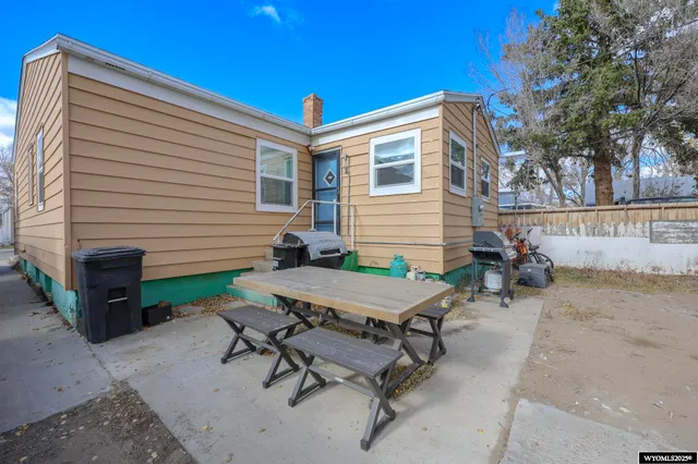 $249,900 | 707 Pennsylvania Avenue, Rock Springs, WY 82901