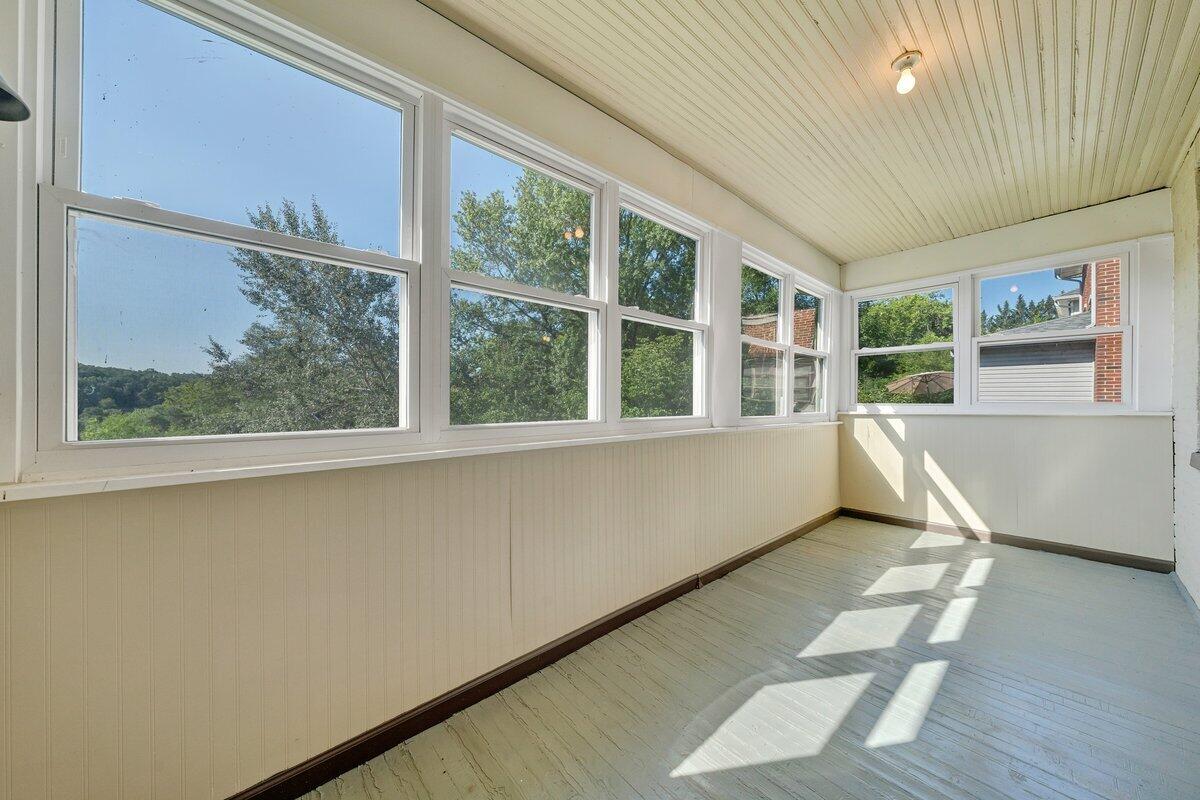 2702 Tillett Road Southwest Roanoke, VA 24015 - Photo 23 of 49 23