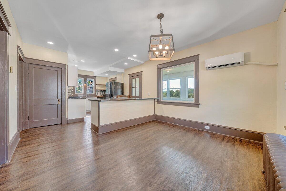 2702 Tillett Road Southwest Roanoke, VA 24015 - Photo 9 of 49 9