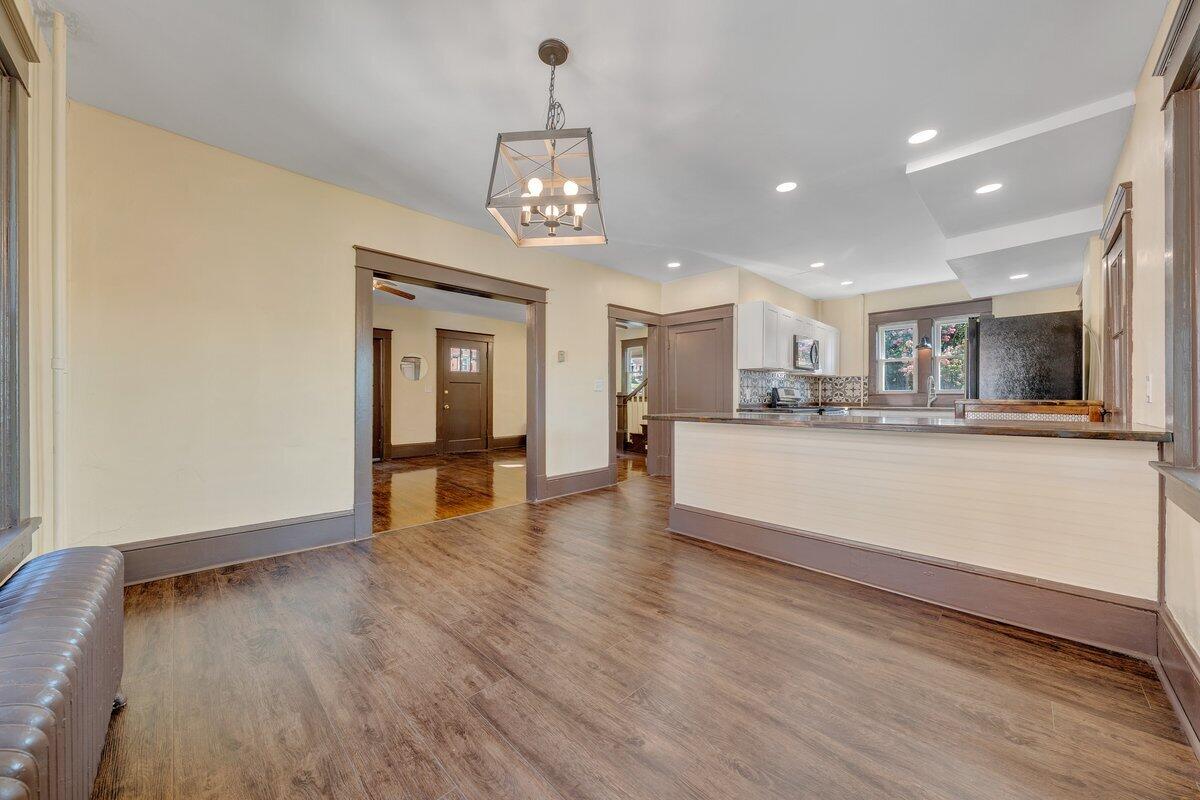 2702 Tillett Road Southwest Roanoke, VA 24015 - Photo 10 of 49 10