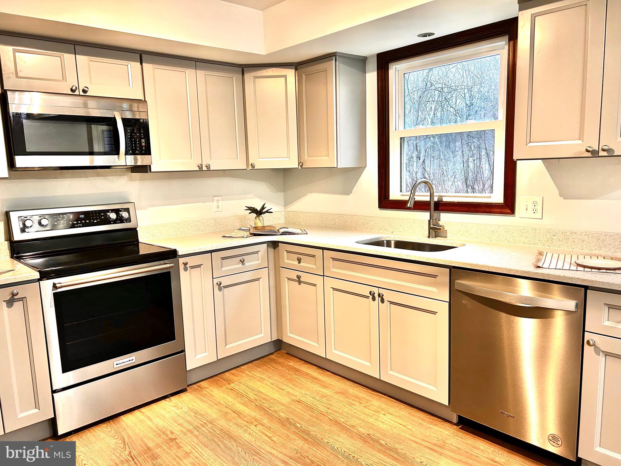 61 Barneston Road Honey Brook, PA 19344 - Photo 14 of 46 Sleek style