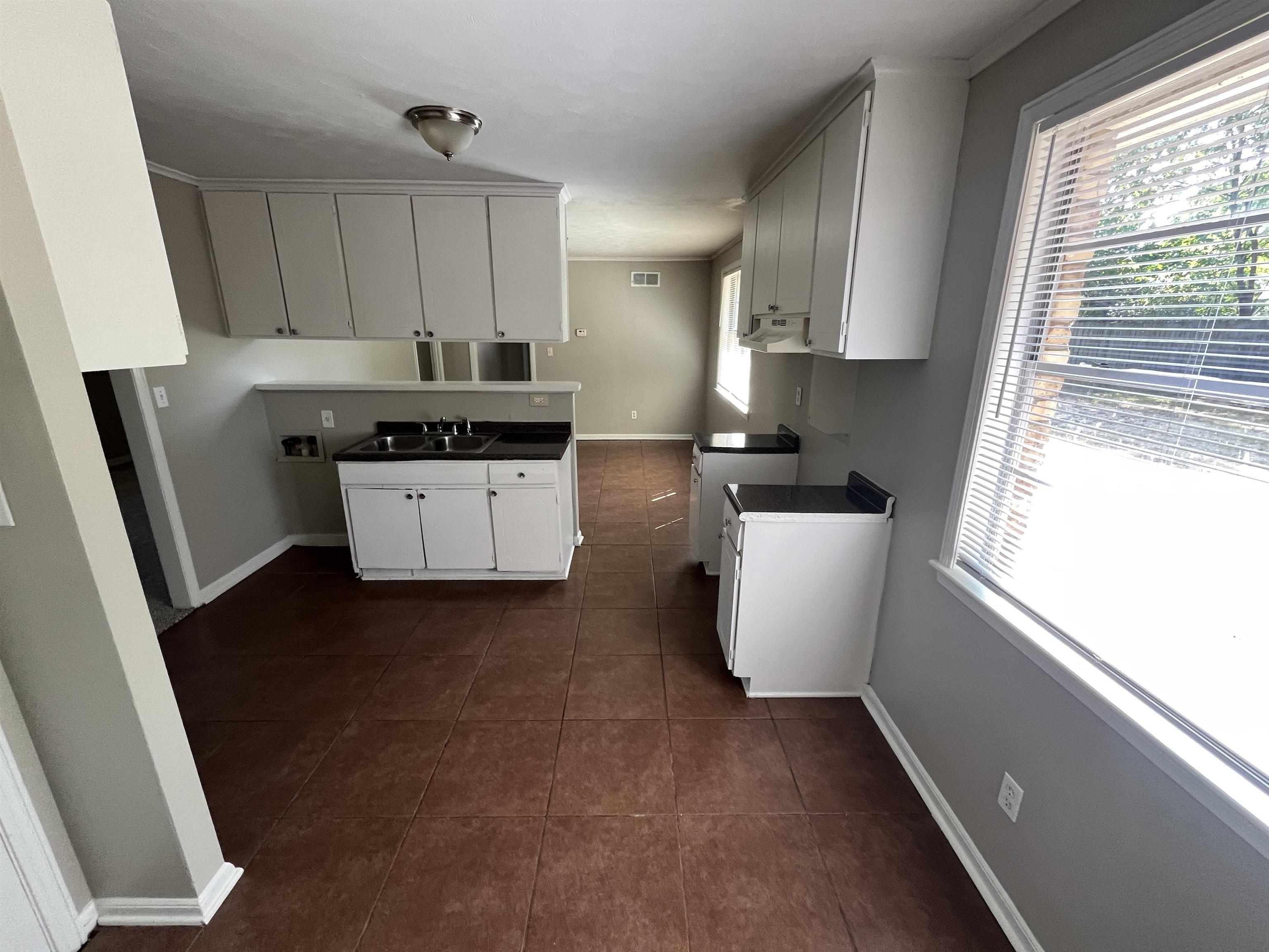 2969 Danville Road Memphis, TN 38118 - Photo 4 of 12