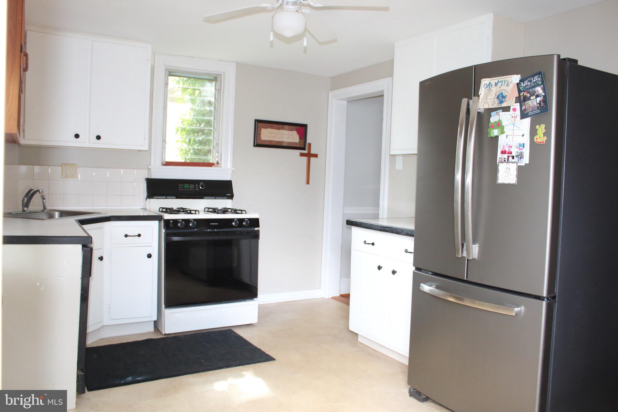 962 Upper Gulph Road Wayne, PA 19087 - Photo 5 of 10 Kitchen