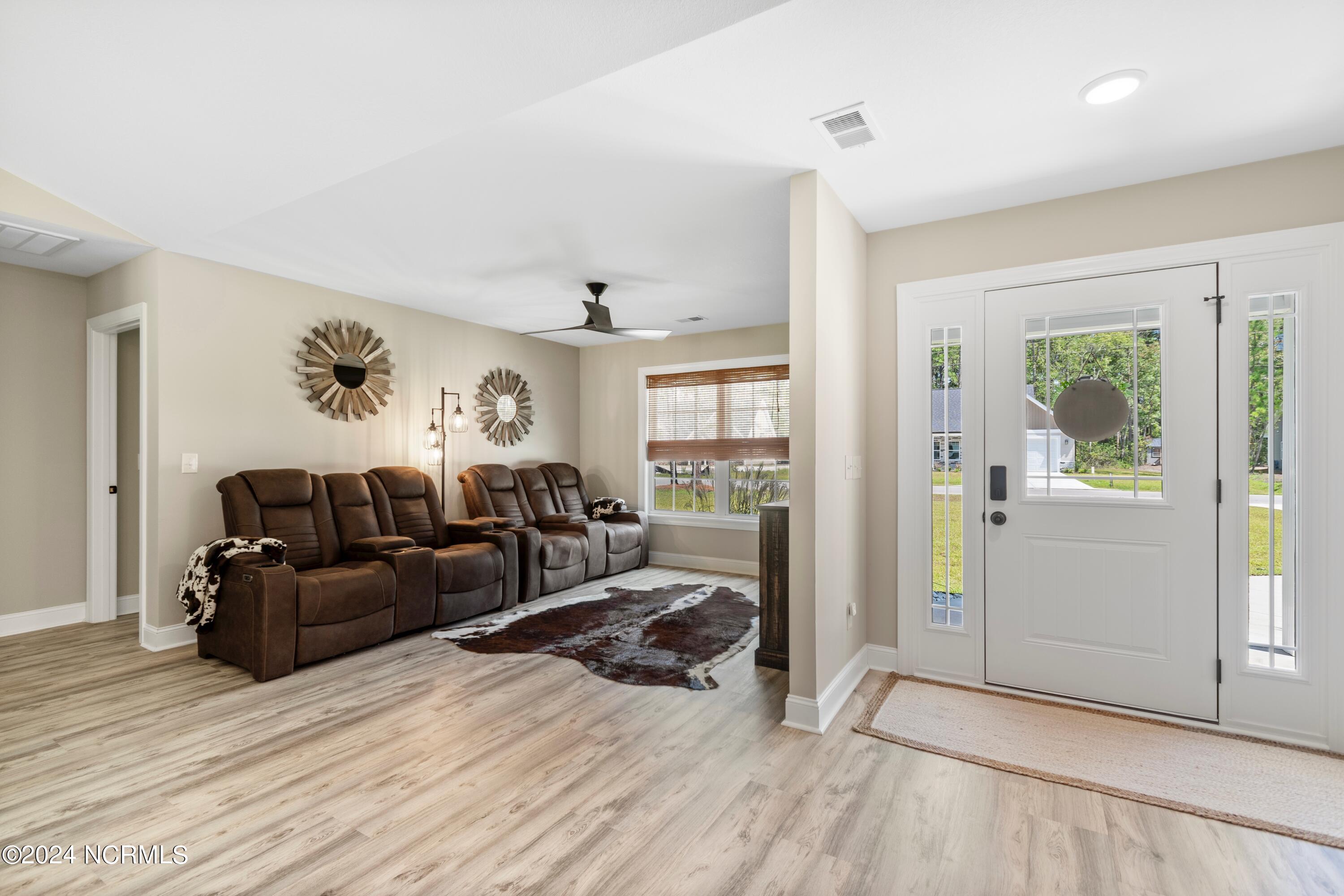 185 Boundary Loop Road Northwest Calabash, NC 28467 - Photo 17 of 56 Dining area