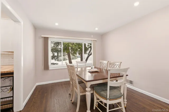 $690,000 | 258 Holt Drive, Pearl River, NY 10965