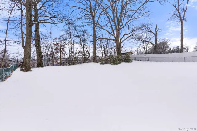 $690,000 | 258 Holt Drive, Pearl River, NY 10965