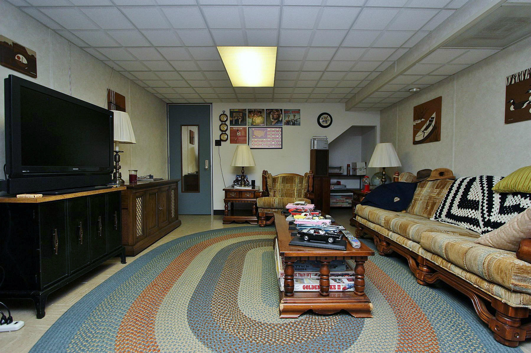 1131 Quarles Road Thaxton, VA 24174 - Photo 56 of 58 a living room with furniture and a flat screen tv