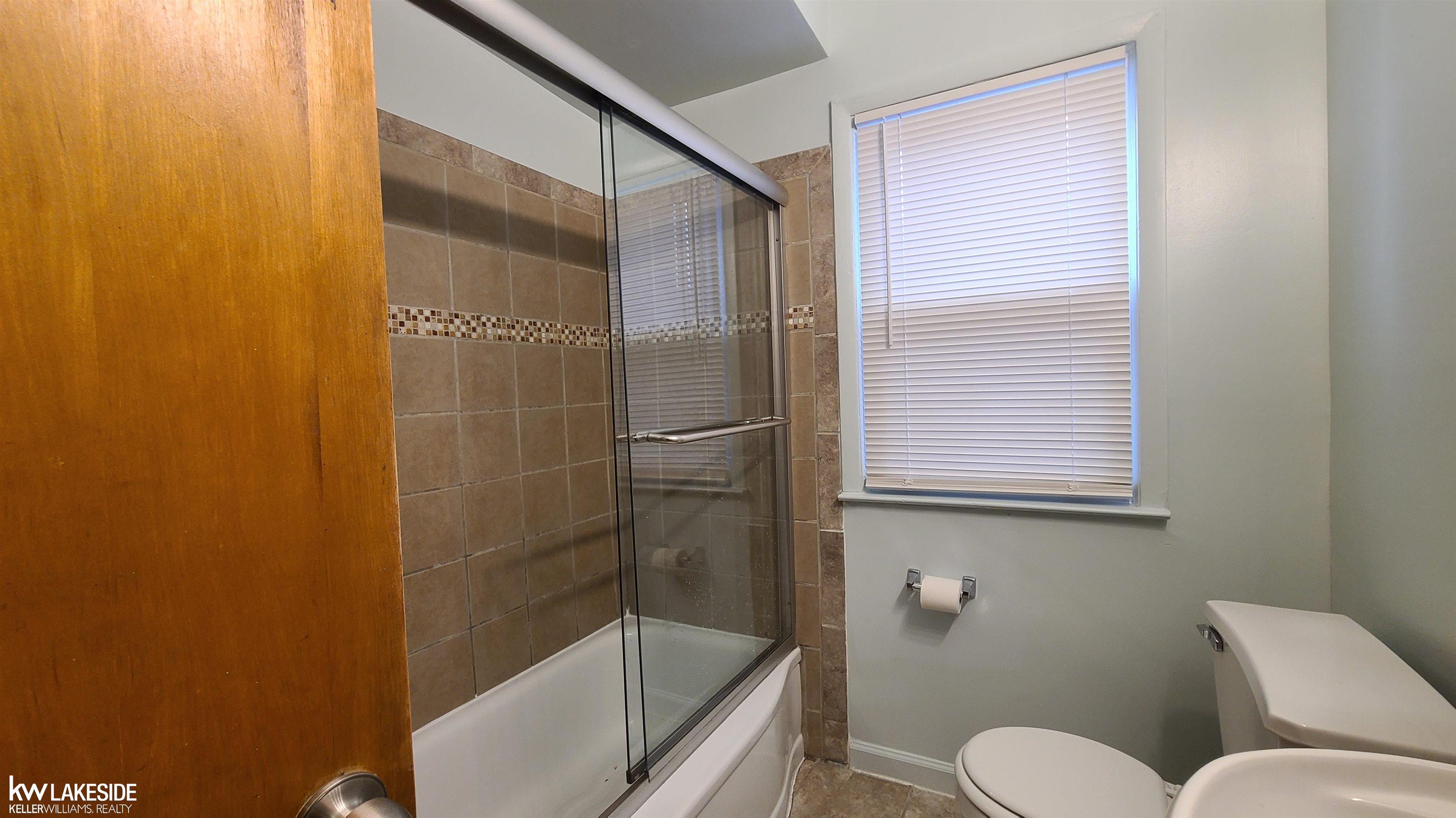 21247 Newcastle Road Harper Woods, MI 48225 - Photo 19 of 34