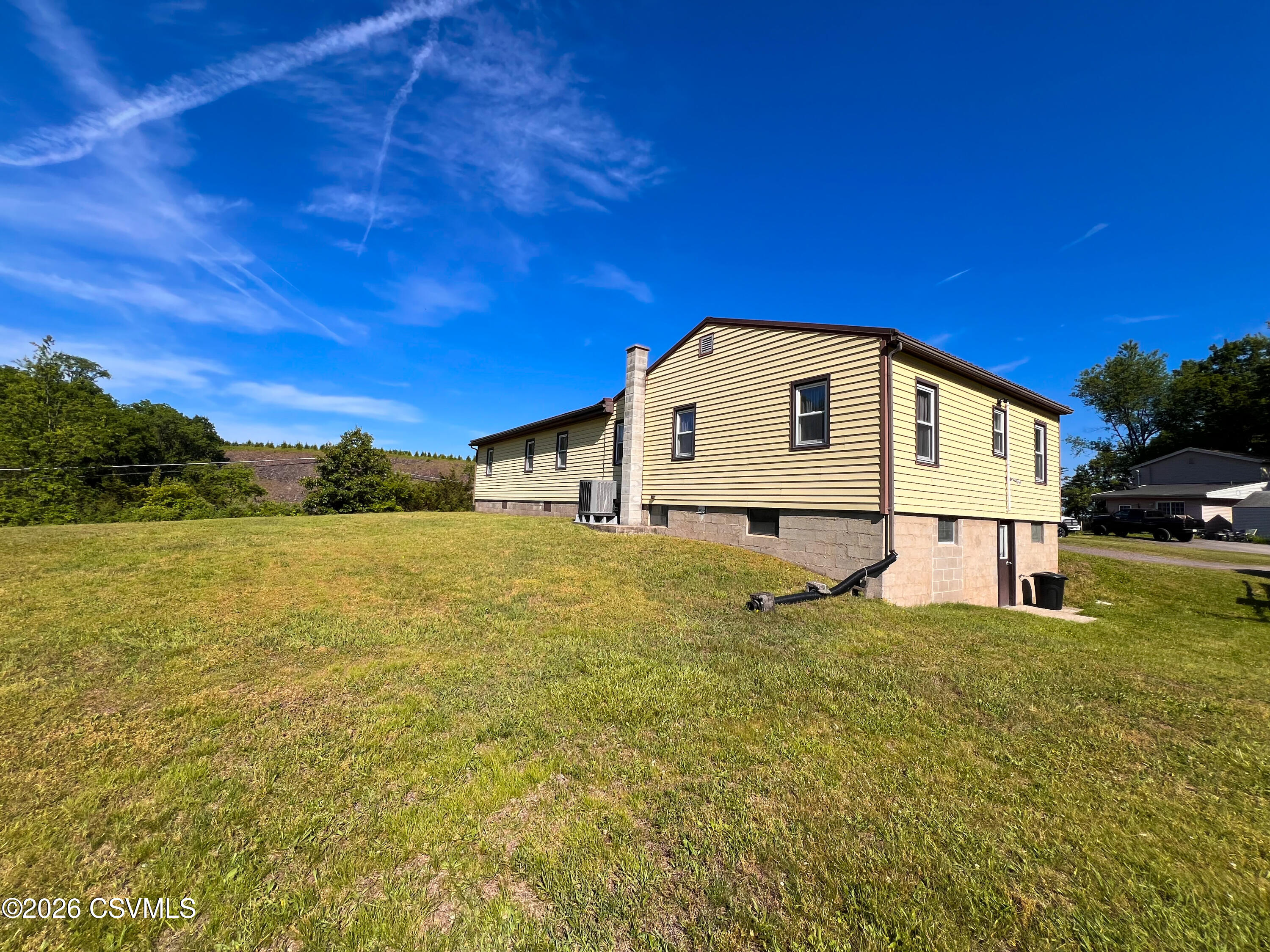 96 Grumpy Mountain Road Selinsgrove, PA 17870 - Photo 4 of 41