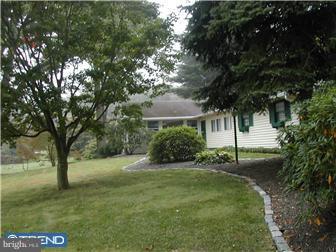 108 Red Lion Road West Chester, PA 19382 - Photo 6 of 11 Family Room