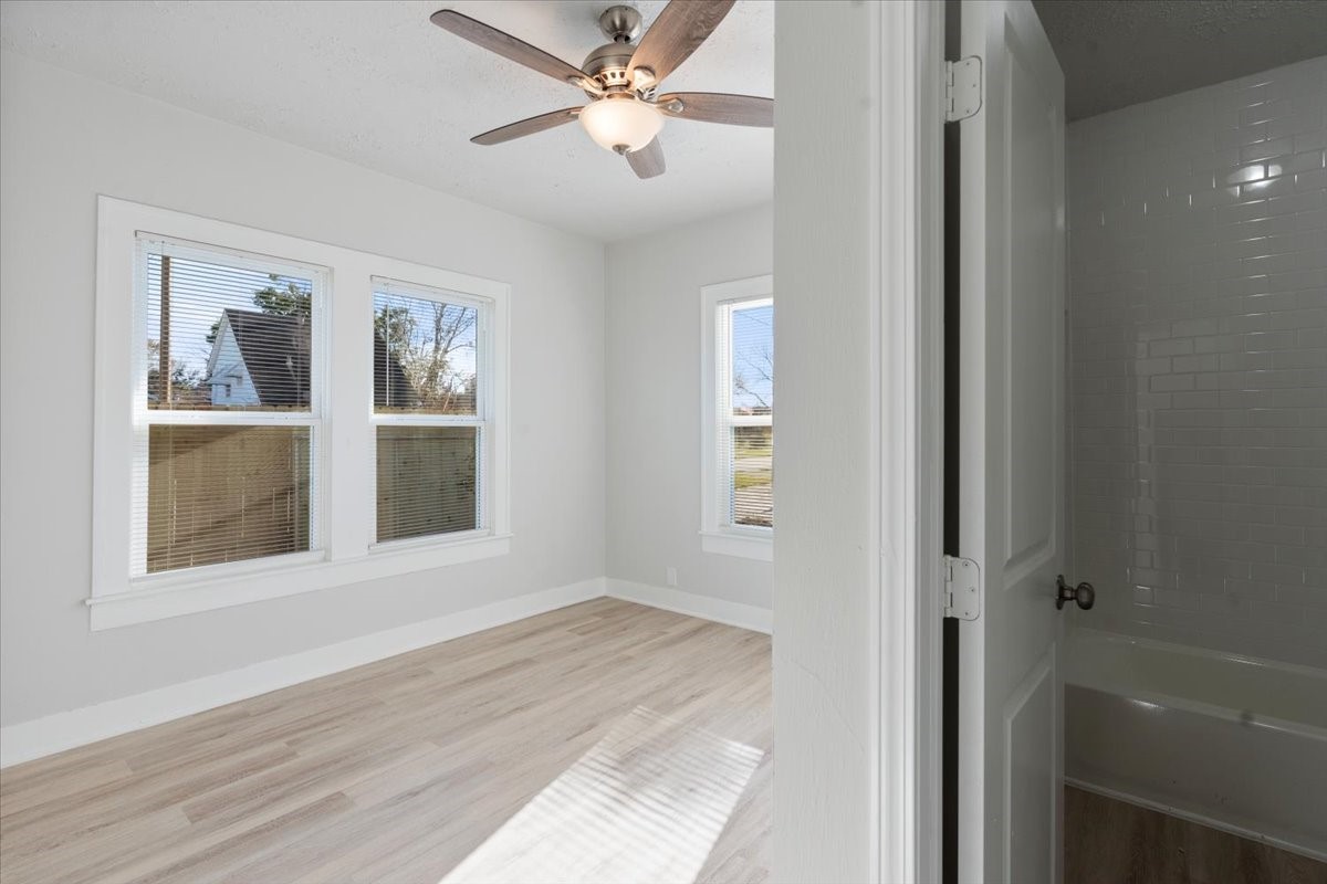 1118 Elliston Street Houston, TX 77023 - Photo 25 of 34