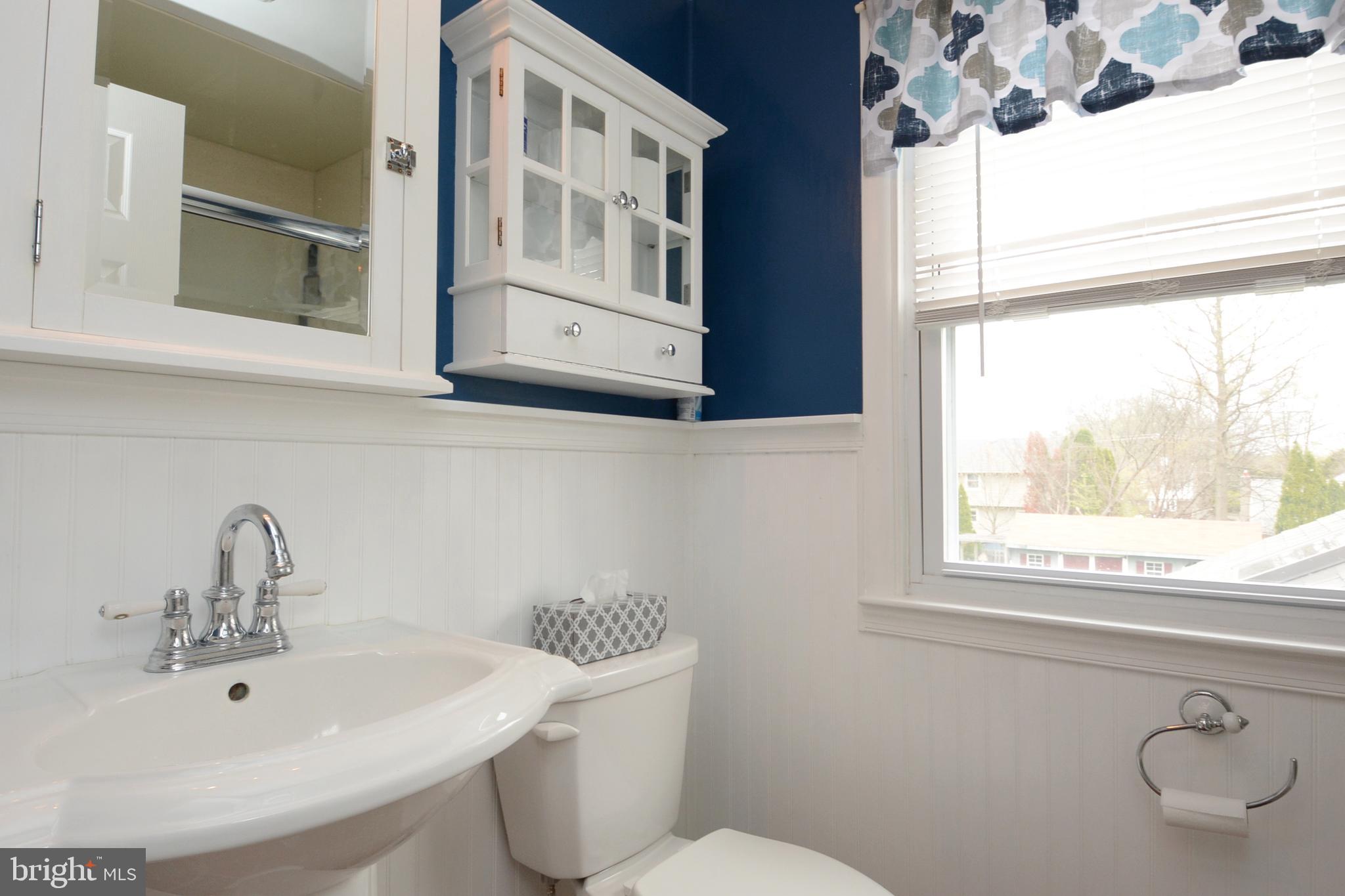 230 Crestview Road Hatboro, PA 19040 - Photo 32 of 40 Gallery Image 32