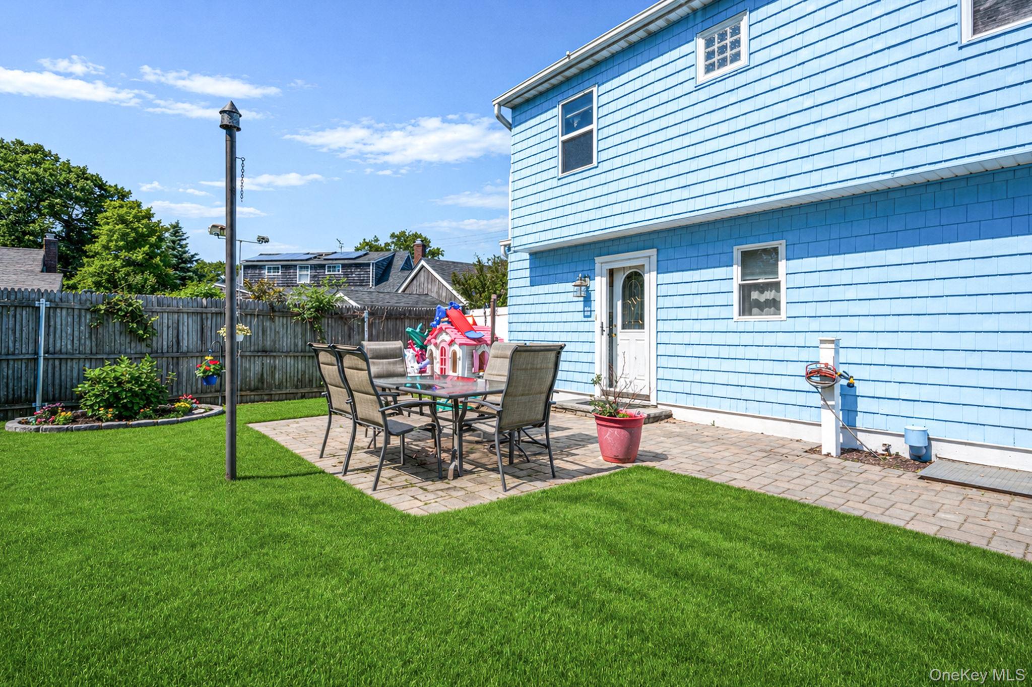 61 North Ocean Avenue Islip, NY 11751 - Photo 31 of 36