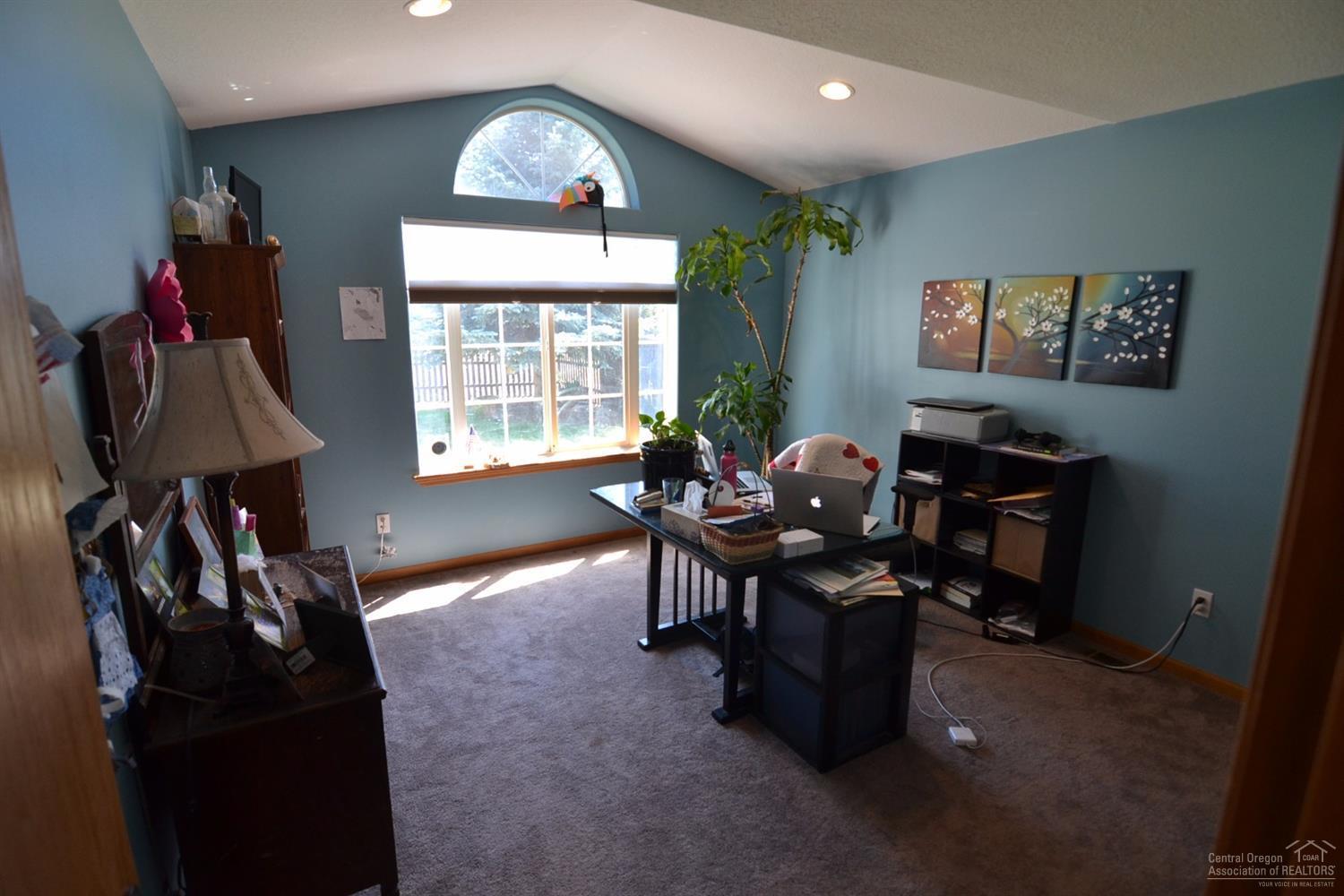 3210 Northeast Yellowpine Road Prineville, OR 97754 - Photo 12 of 25 Additional Photo