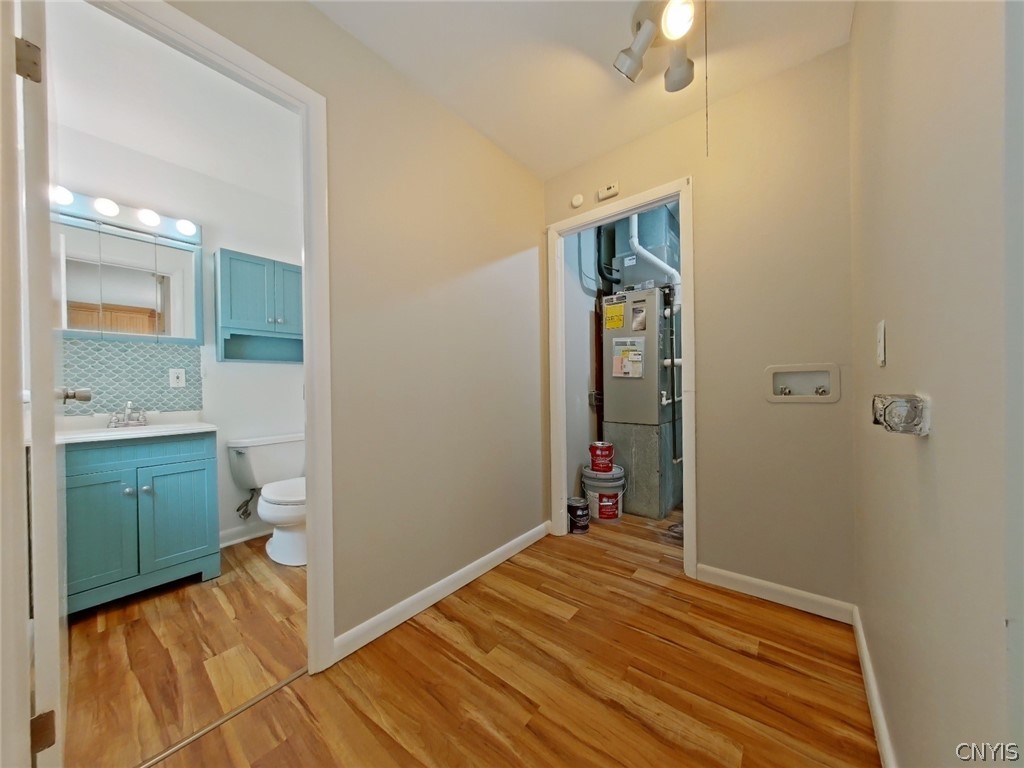 414 Williamsburg Road Utica, NY 13502 - Photo 10 of 35