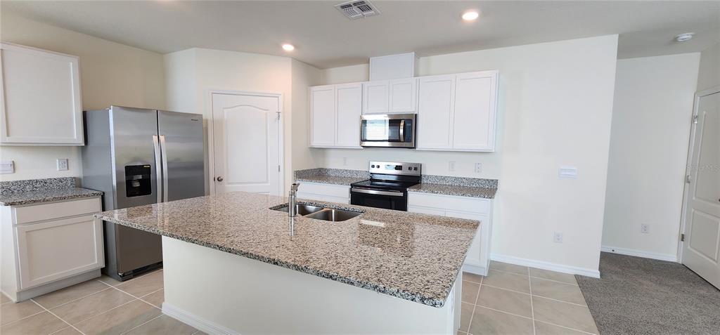 4907 Cranberry Way Lakeland, FL 33811 - Photo 10 of 100