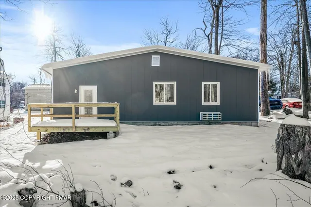 $319,000 | 9406 Juniper Drive, Tobyhanna, PA 18466