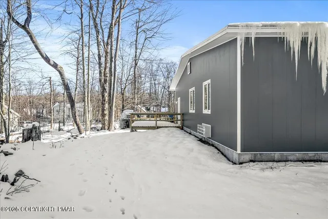 $319,000 | 9406 Juniper Drive, Tobyhanna, PA 18466