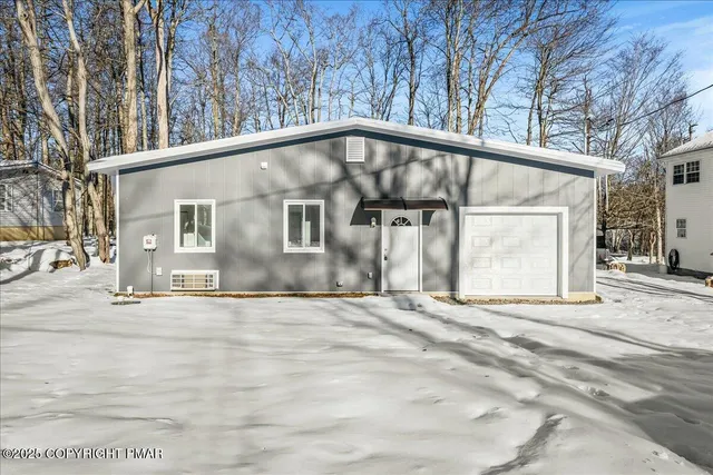 $319,000 | 9406 Juniper Drive, Tobyhanna, PA 18466