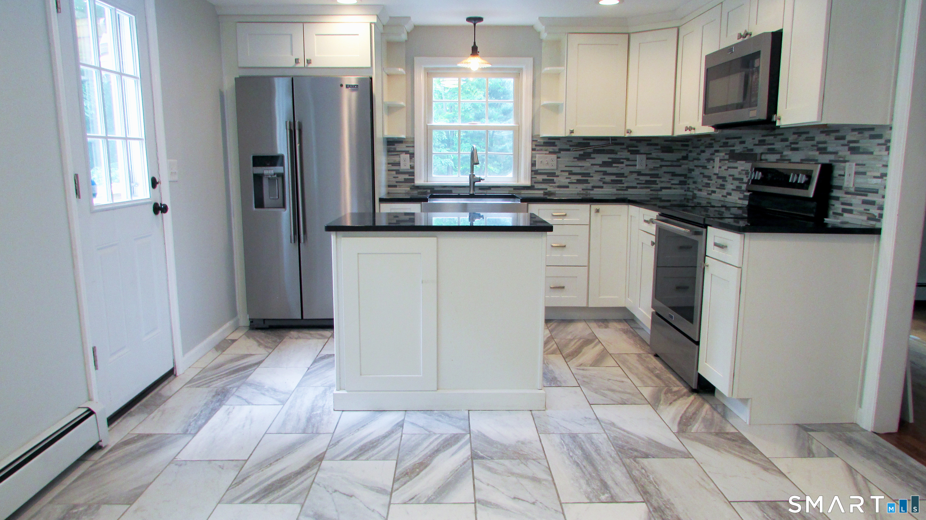 410 Pumpkin Hill Road Ledyard, CT 06339 - Photo 12 of 25