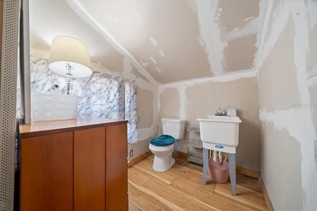 $284,000 | 2200 Northeast 11th Court, Ocala, FL 34470