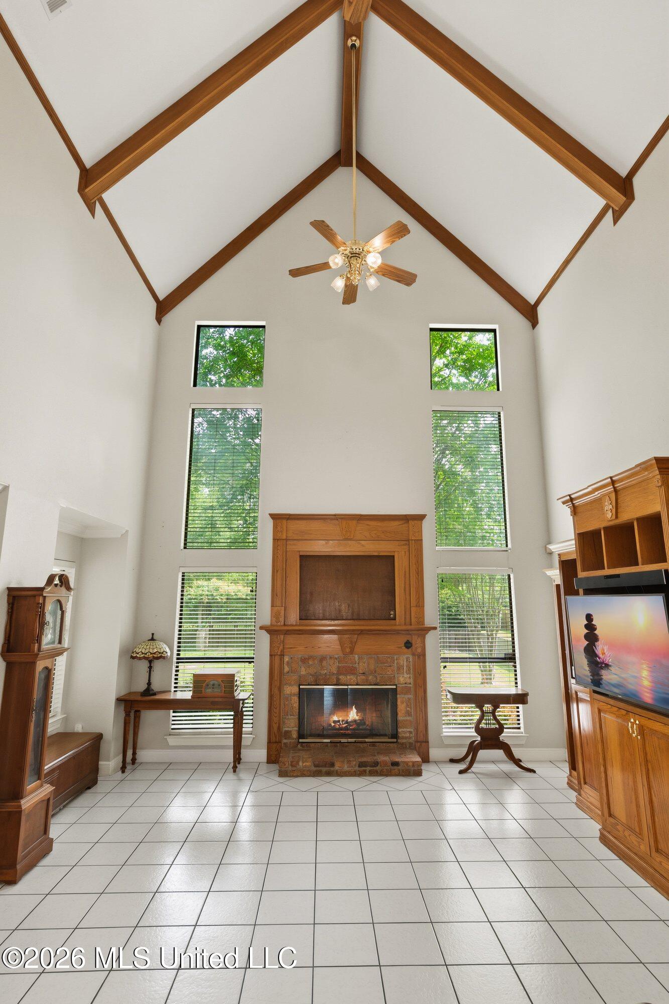 18029 Commission Road Long Beach, MS 39560 - Photo 3 of 34 Living room