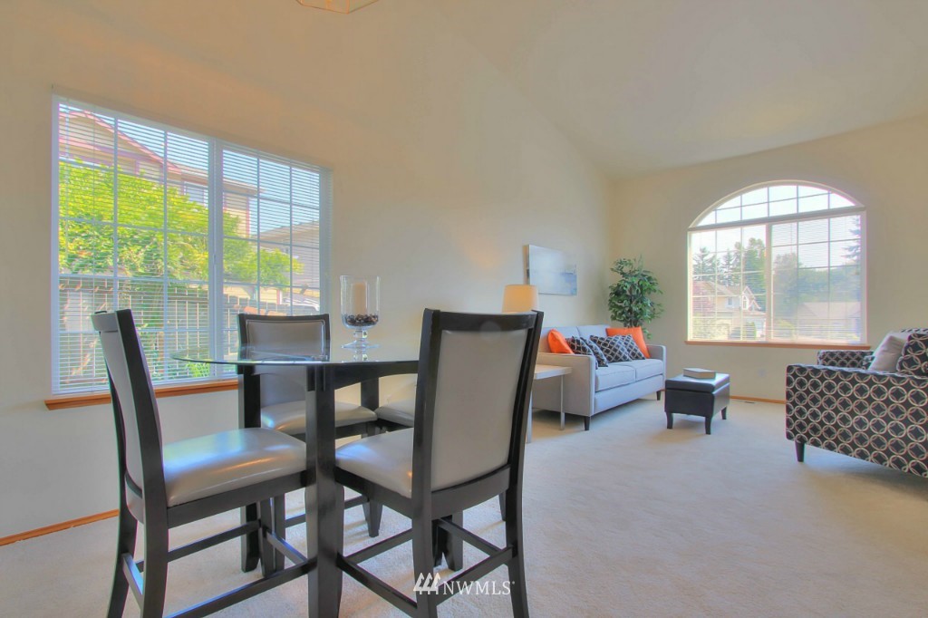 11453 Southeast 185th Place Renton, WA 98055 - Photo 7 of 24 Gallery Image 7