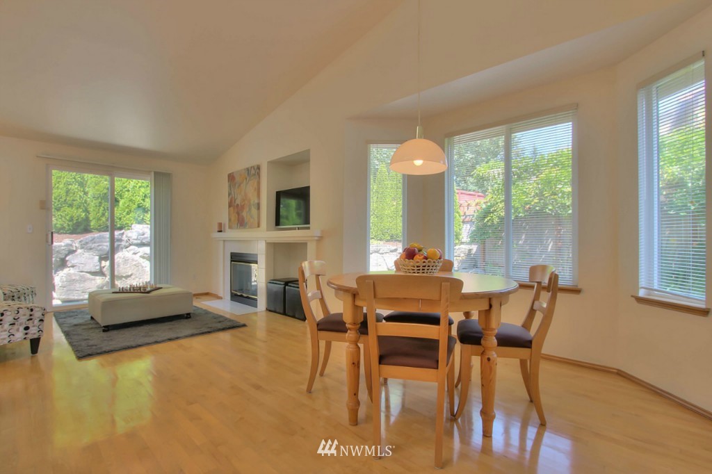 11453 Southeast 185th Place Renton, WA 98055 - Photo 10 of 24 Gallery Image 10