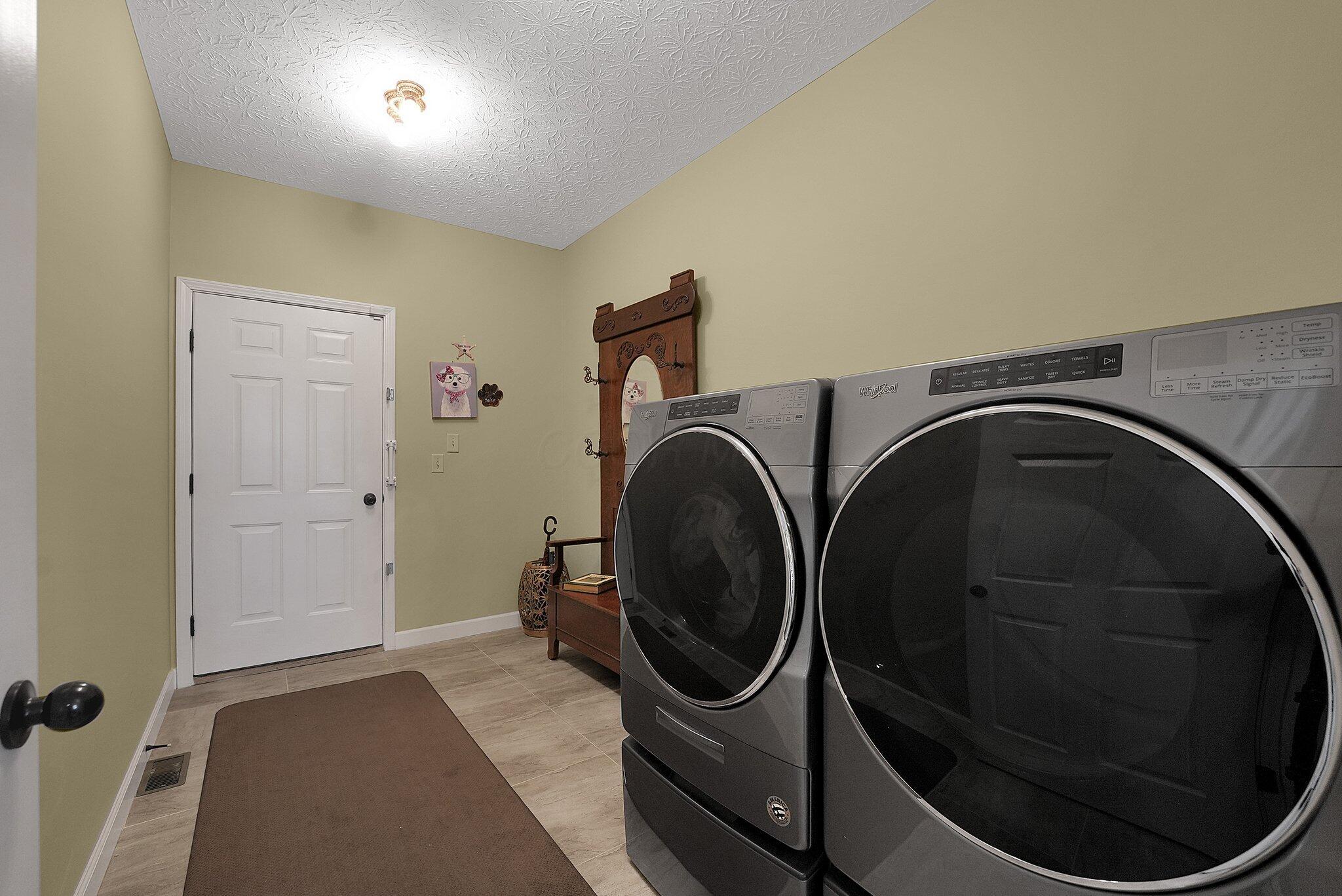 8246 Duvall Road Canal Winchester, OH 43110 - Photo 22 of 37 22-web-or-mls-8246-duvall-rd
