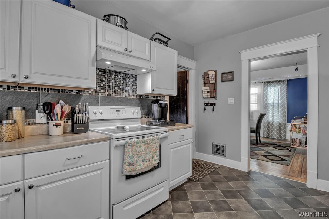 217 Commonwealth Avenue Buffalo, NY 14216 - Photo 12 of 38