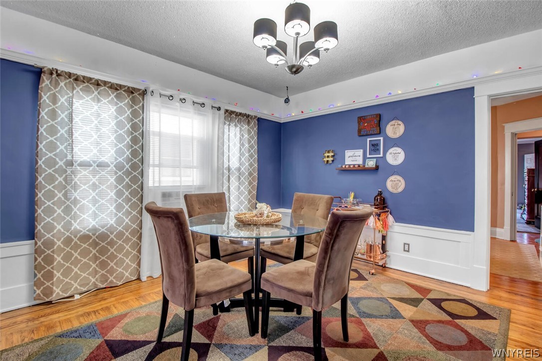 217 Commonwealth Avenue Buffalo, NY 14216 - Photo 8 of 38