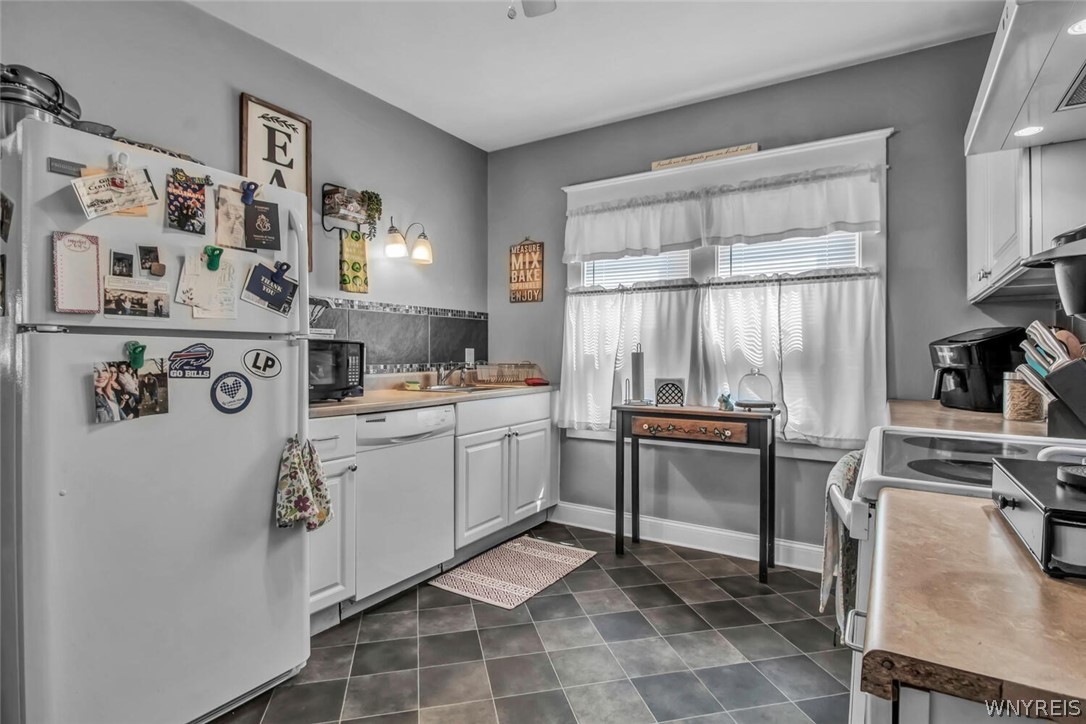 217 Commonwealth Avenue Buffalo, NY 14216 - Photo 10 of 38