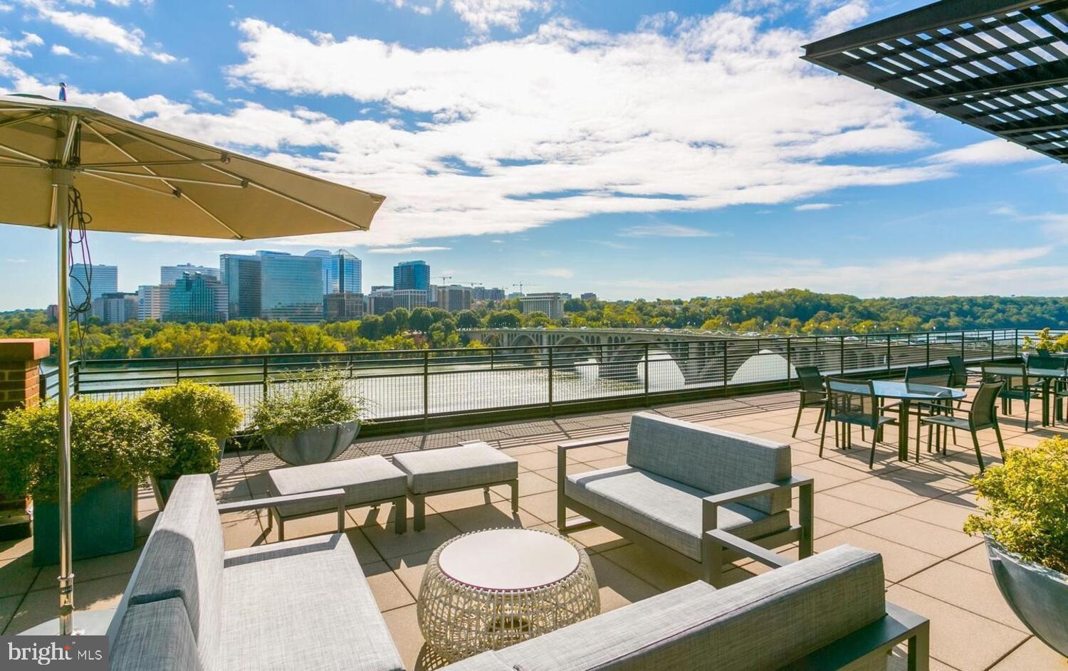 3303 Water Street Northwest, Unit 3L Washington, DC 20007 - Photo 31 of 40 Outdoor lounging w/iconic DC views