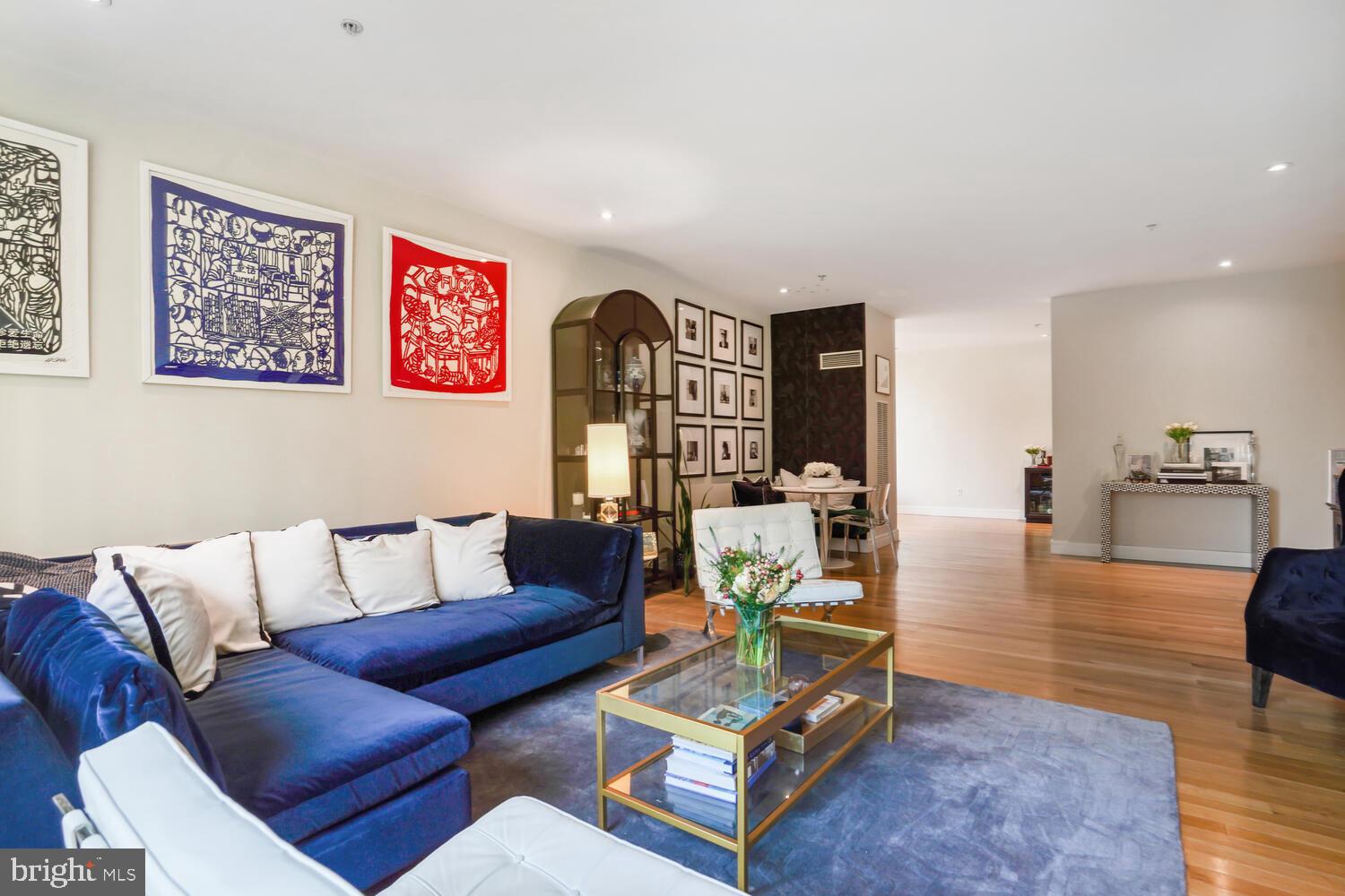 3303 Water Street Northwest, Unit 3L Washington, DC 20007 - Photo 10 of 40 Spacious living room