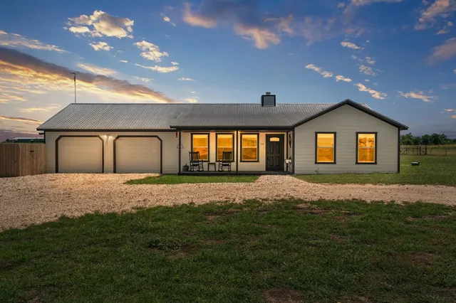 $455,000 | 712 County Road 330, Granger, TX 76530