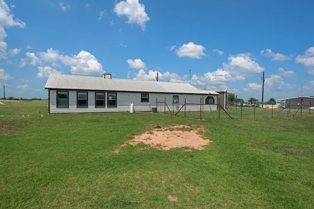 $455,000 | 712 County Road 330, Granger, TX 76530