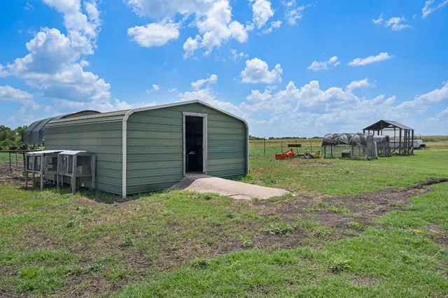 $455,000 | 712 County Road 330, Granger, TX 76530